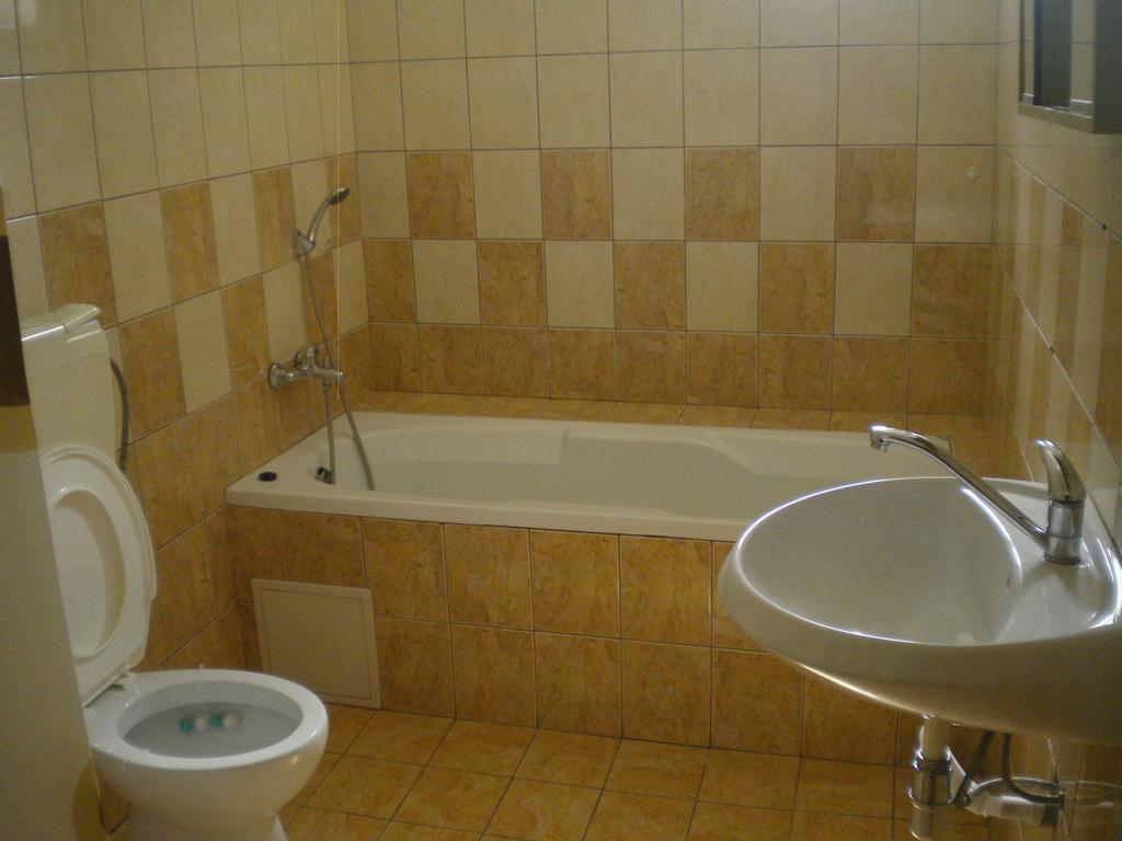 Restaurace Na Krizovatce Appartement Božanov Kamer foto
