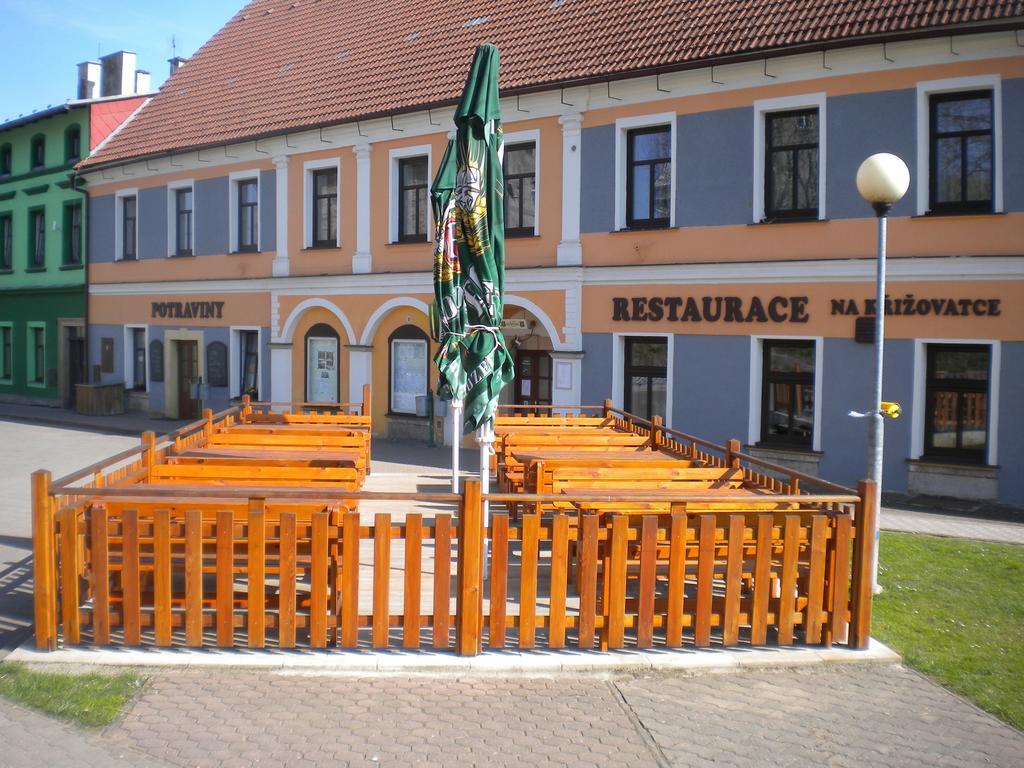 Restaurace Na Krizovatce Appartement Božanov Kamer foto